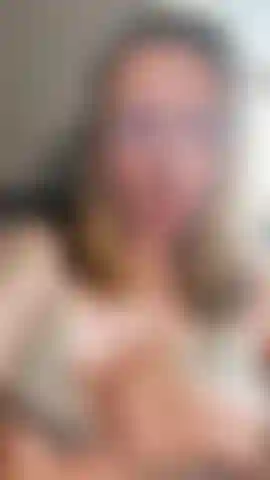 Quer trair comigo e transar com meu marido.