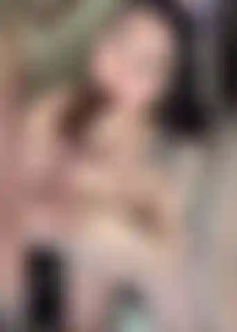 Taylor vs enorme vibrador dredd bbc.