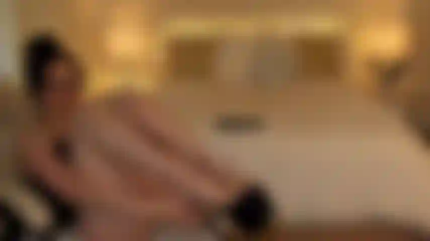 Pernas longas e salto alto show gravado.