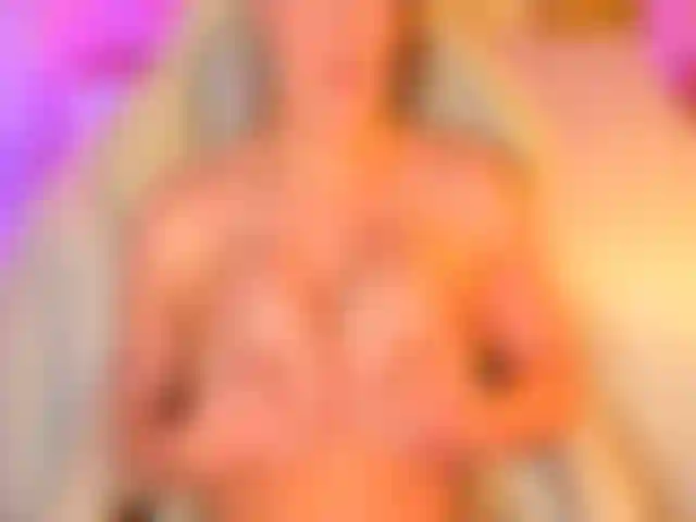 Show gravado de adoração de tetas com loção.