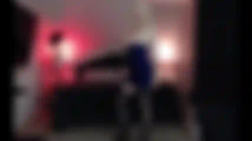 Puta amante de galo negro.