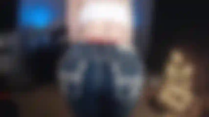 Buttplug de jeans e depois anal.