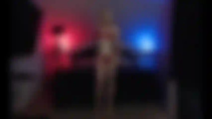 Desfile de moda praia e depois gozada.