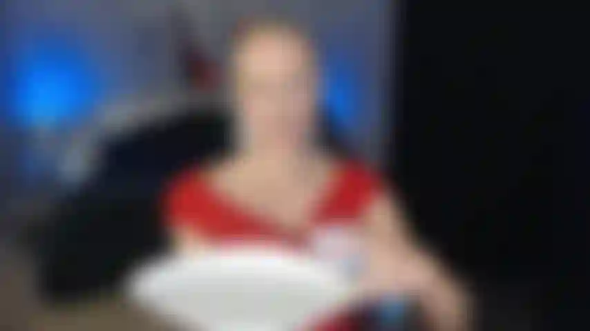 Brincos pendentes tipo pie face.