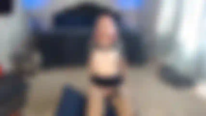 Wand orgasmo de joelhos.