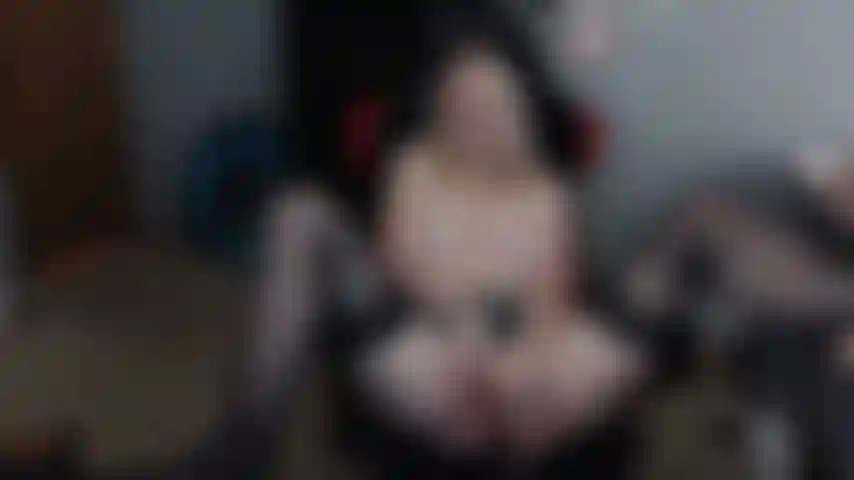 Alexa brinca com seu vibrador, monta nele e goza forte com marty, inclui contagem regressiva.