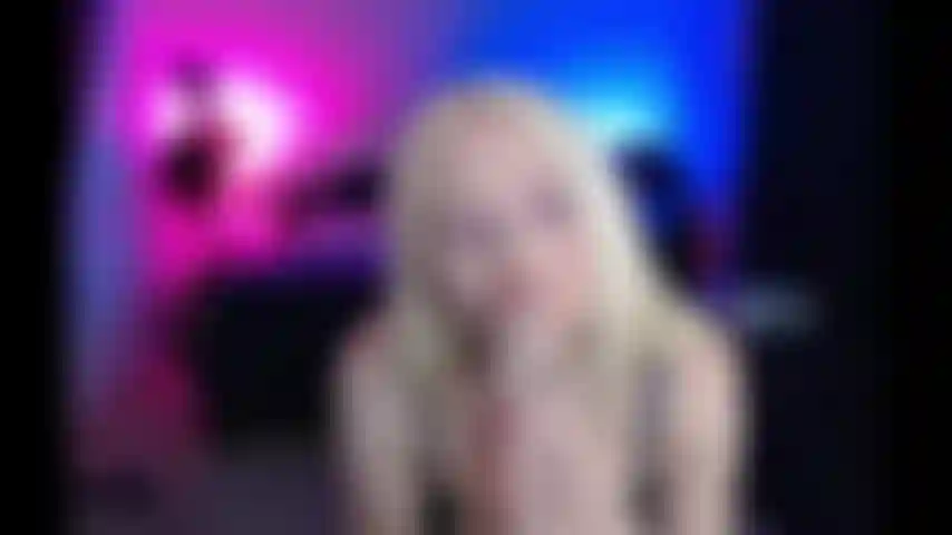 Show de ouro com cavalgada gozando e anal.