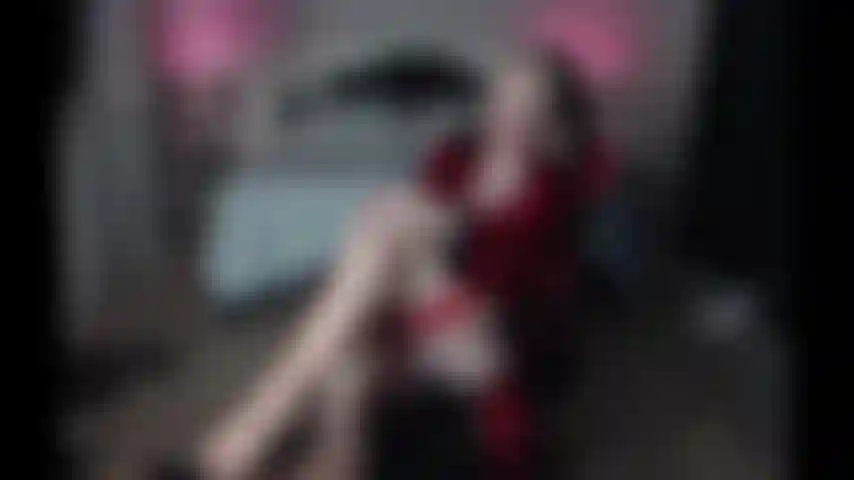 Alexa te hipnotiza e te fode com strap-on.