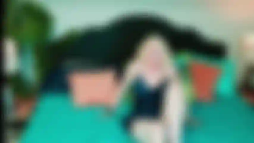 Madrasta pega o enteado e deixa ele transar com ela.