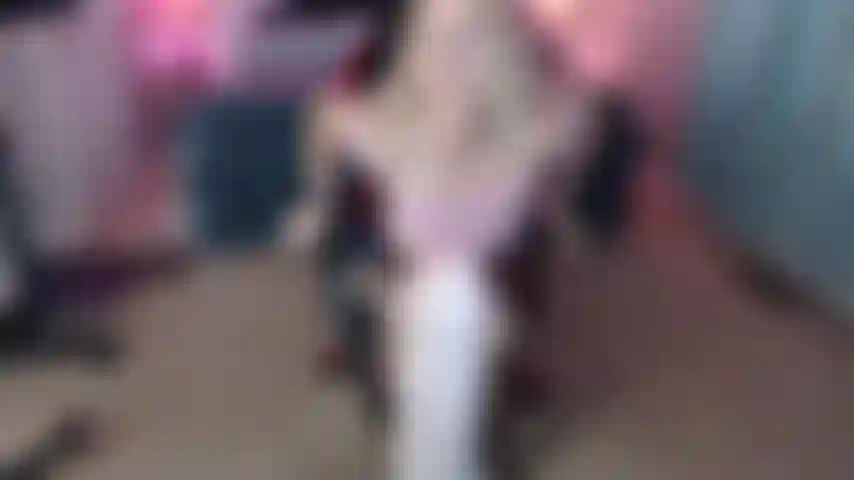 Pés cobertos de meias!