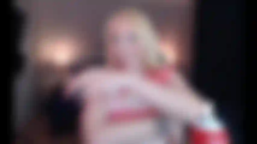 Chantilly gold show.