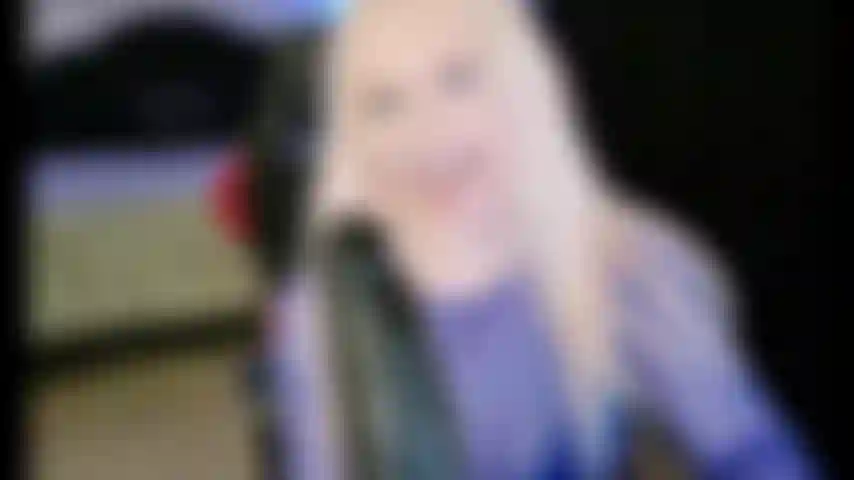 Loira que faz vários boquetes de negros.