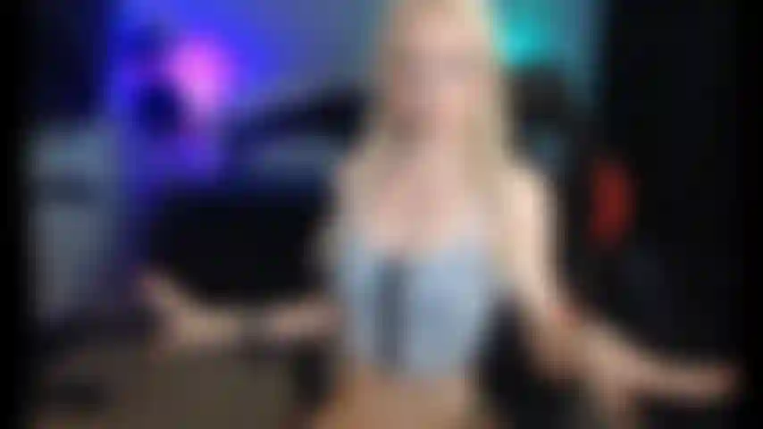 Personal trainer te fode com strapon.