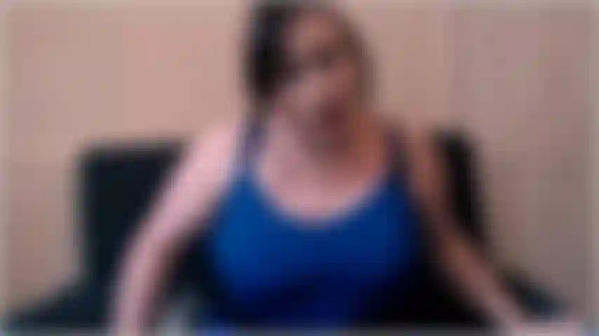 Por causa da pandemia de covid, agora é obrigatório usar máscara em todos os meios de transporte público e também em espaços públicos internos como lojas.....