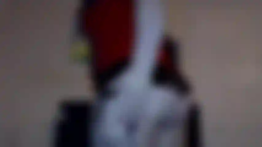 Você simplesmente não consegue parar de olhar para minha bunda sexy, não é? Tudo bem. Você pode olhar para ele. Gosto quando você fica olhando. Isso significa que estou deixando você mais fraco.