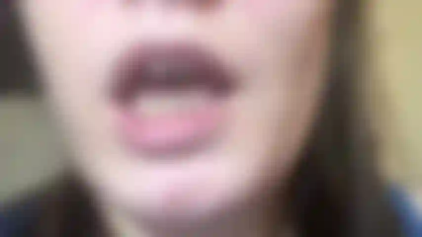 Foamy spit provocante.