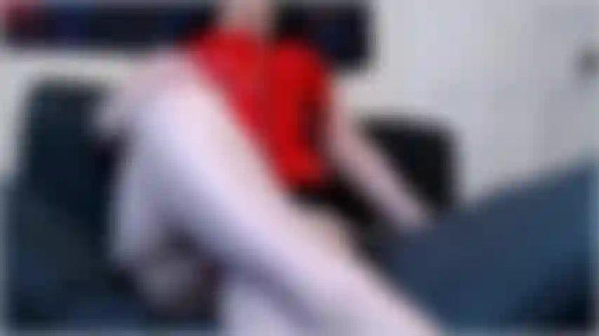 Idiota para meias de meias de miss deviant.