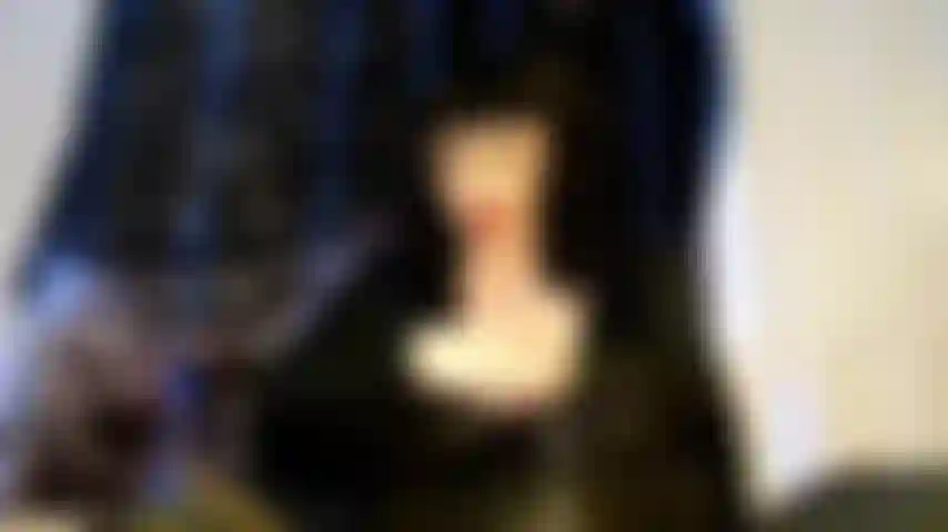 Siren provoca seu pau trancado.