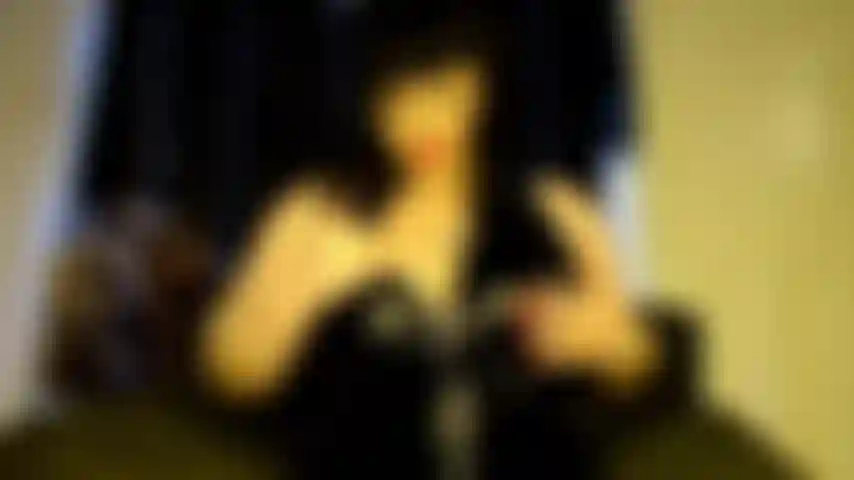 Meus peitos são melhores.