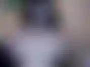 Quando eu lubrificar meus seios generosos, eu sei que você vai ficar duro. Quando eu provoco você com meus peitos grandes de óleo, você provavelmente vai explodir!