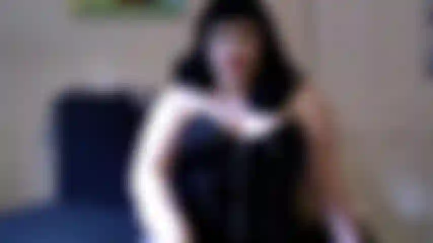 Neste natal, estou te dando de presente a castidade! Isso mesmo! Sem gozar para você. Sem masturbação, sem carícias, sem foder e absolutamente sem coragem!