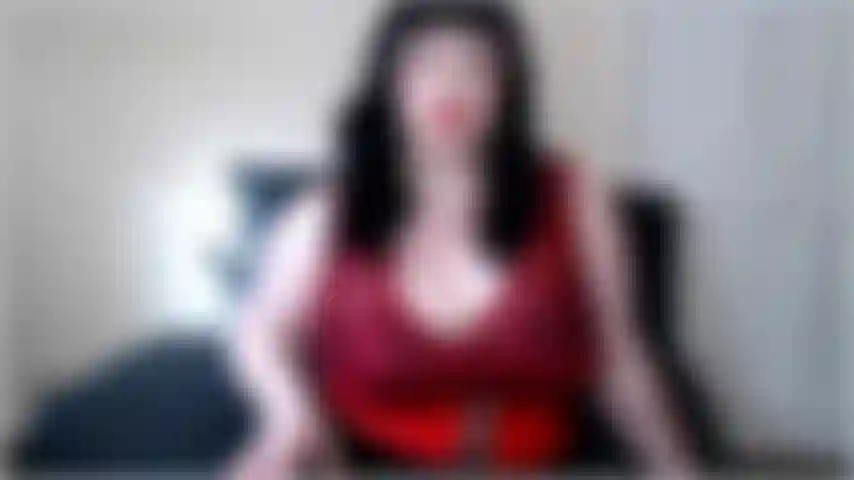 Eu sei que vocês, pervertidos sujos, não resistem à atração de calcinhas sujas. Sei que você adora brincar com eles. Eles te deixam fraca e desesperada. Seu secreto prazer culpado...