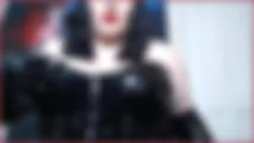 Fraca para grandes seios naturais.