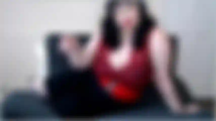 Tira o pau pra fora, fica duro e acaricia pra saudade desviante. Mas fique avisado, seu prazer virá com entrega total!