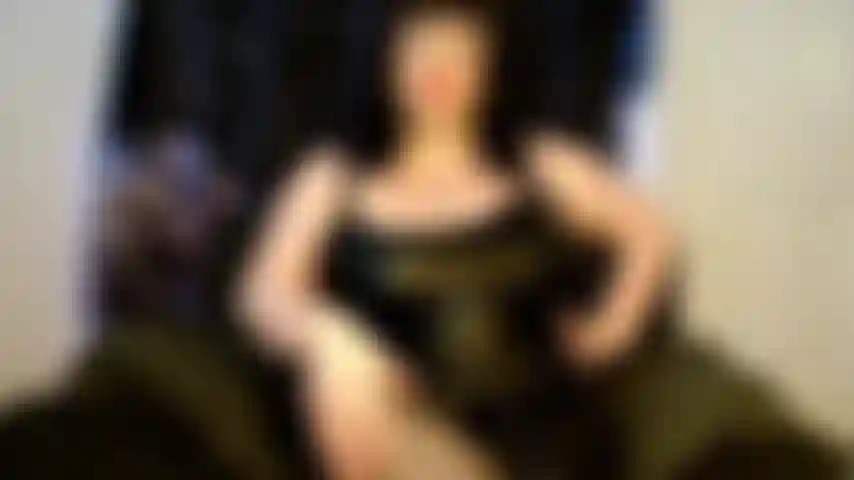 Divorciada ou traída.