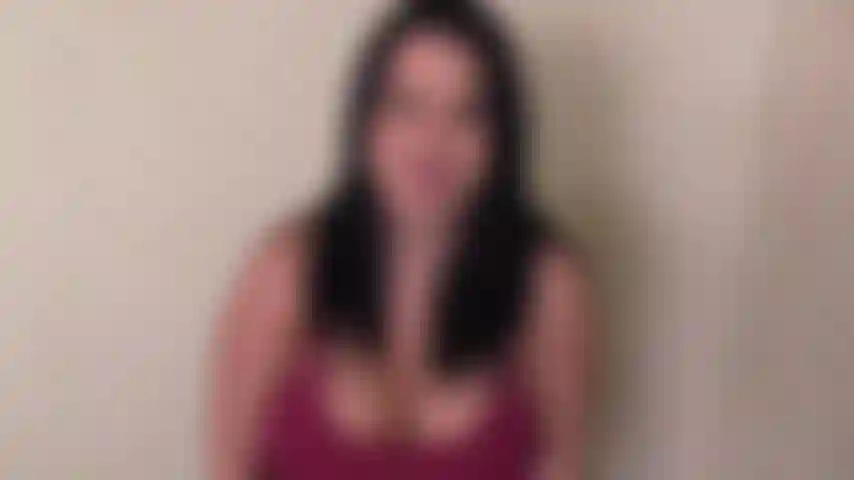 Você sabe que faria qualquer coisa para tocar esses seios perfeitos, mesmo que isso signifique comer seu próprio esperma para mim. Você não quer resistir, então deve obedecer como um bom menino.