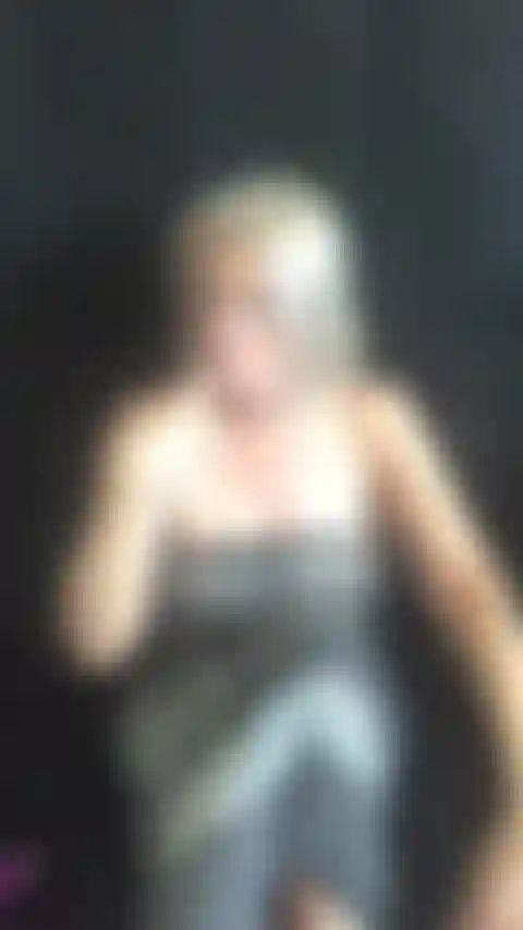 Senhorita lua esfrega buceta.