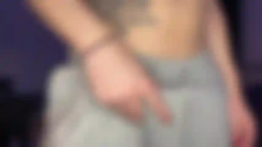 Calça de moletom tgirl [ejaculação em close-up extremo 4k].