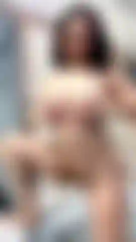 My pussy is burning hot I want to fuck intensely