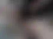 Vídeo curto com jami gozando no espelho e gostando de comer seu pudim.