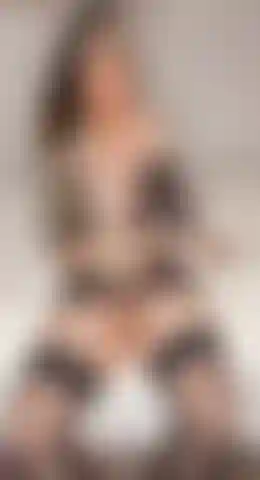 Papai, deixa eu montar no seu pau assim!