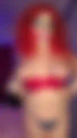 bouncy clown with jiggly titties and ass (and tummy) XD