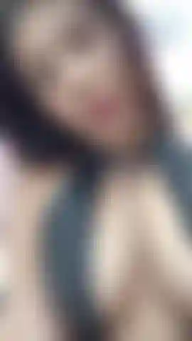 Toca my body with your mind and hands, let me feel that a real man is able to give me pleasure.