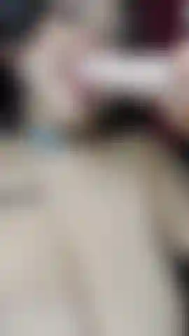 Faço garganta profunda e punheta de peitos.