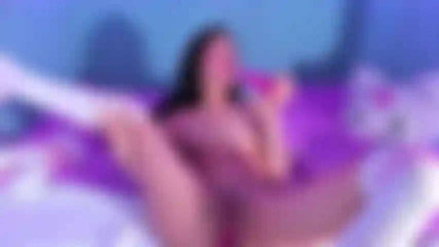 Cavalgando como uma rainha.