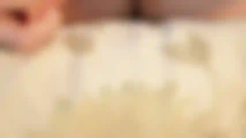 Me tocando e me fodendo.