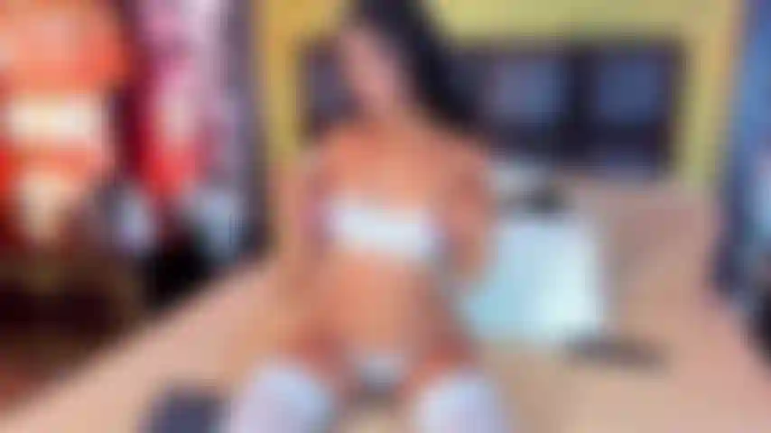 I love play with all my toys in my wet pussy...