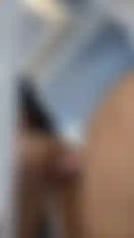 Fodendo minha buceta no espelho.