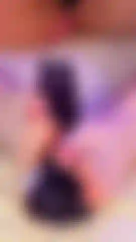 Você gosta do que eu faço com meus pés? Como eu gostaria do seu leite.