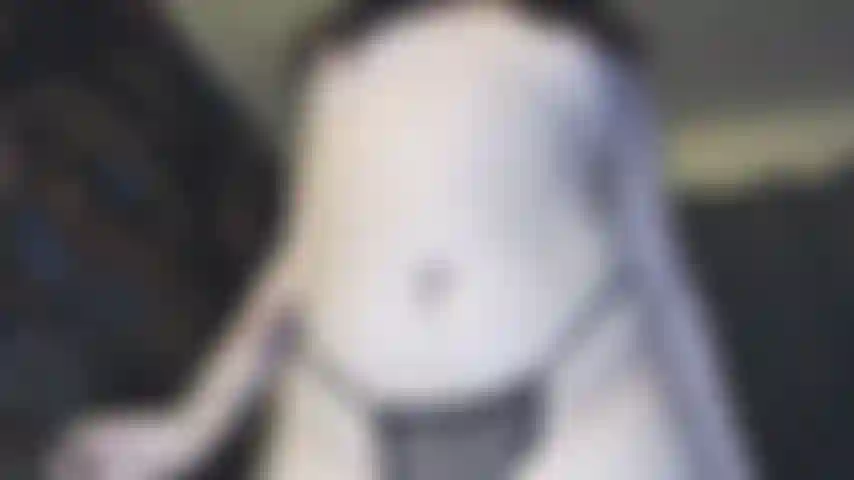 A deusa holandesa se masturbando e montando dildos bbc enquanto você borda e drena para mim.