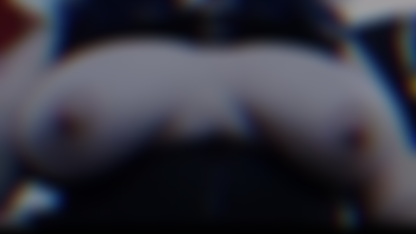 Adoração cromática aos peitos.