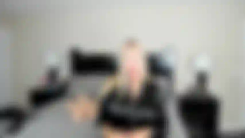 Madrasta dá enteado joi (solo).