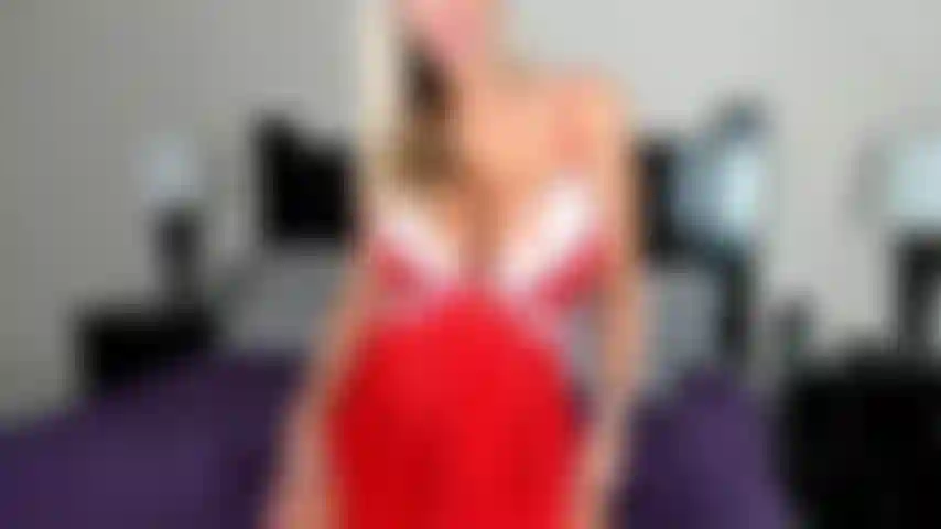 Peitos lubrificados joi contagem regressiva.