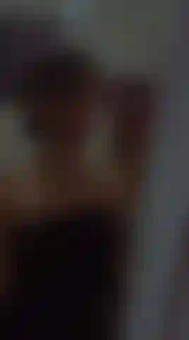 Adoro homens que sabem manter uma conversa, têm senso de humor e apreciam a companhia de uma mulher com personalidade.
