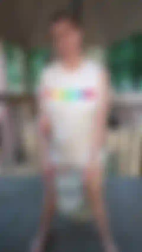 Desafio de provocação de camiseta molhada.