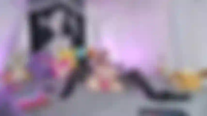 Usando meu bbc toand nora vibrador para gozar forte!!